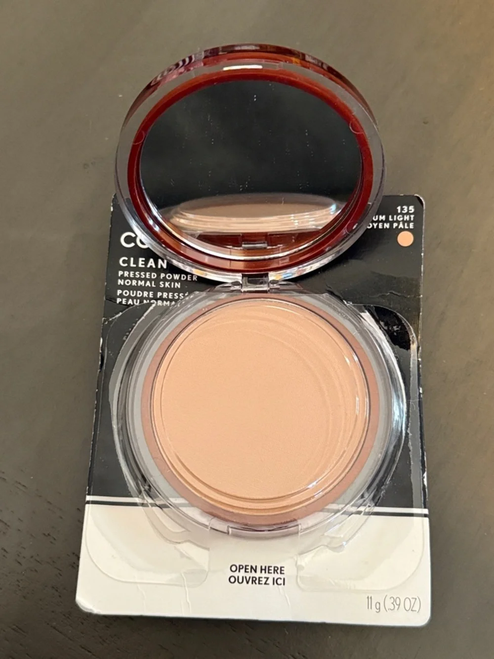 🌻 Covergirl Clean Pressed Powder in Medium Light NWT